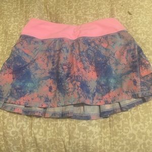 An Ivivva size 10 pink blue and purple skirt. In great condition